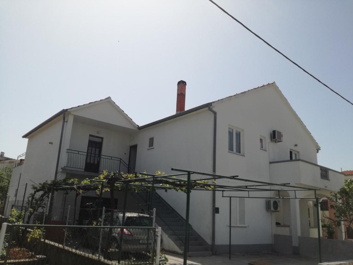 Apartmani Lukacic Biograd Na Moru Ngoại thất bức ảnh